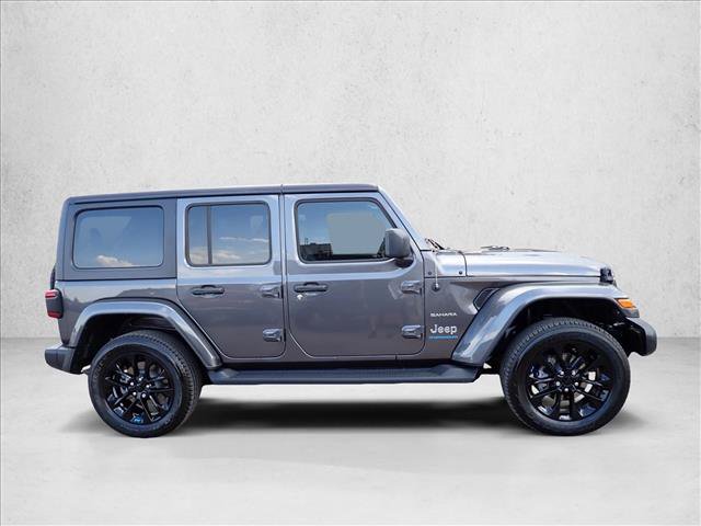 Used 2023 Jeep Wrangler Unlimited Sahara w/ Cold Weather Group AWD/4WD image 5