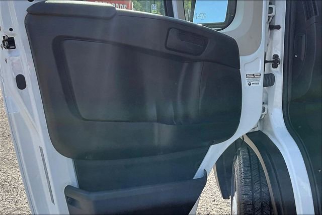 Used 2020 RAM ProMaster 2500 w/ Interior Convenience Group image 18