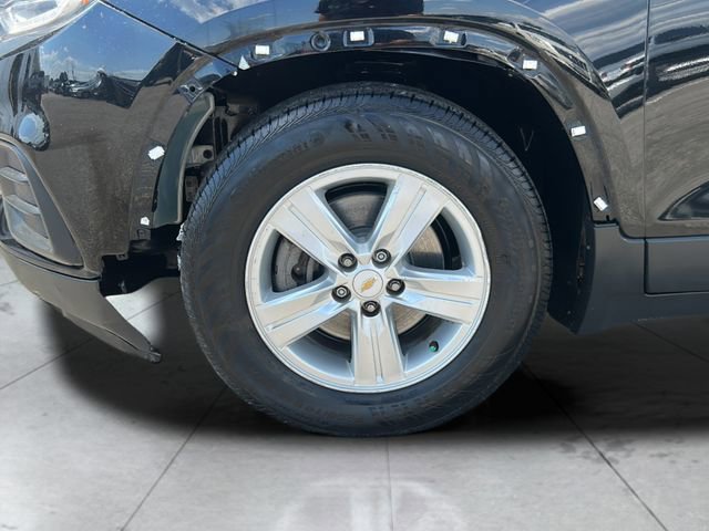 Used 2019 Chevrolet Trax LT w/ LT Convenience Package FWD image 28