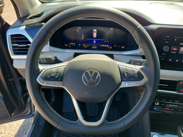 Used 2025 Volkswagen Taos SE FWD image 19