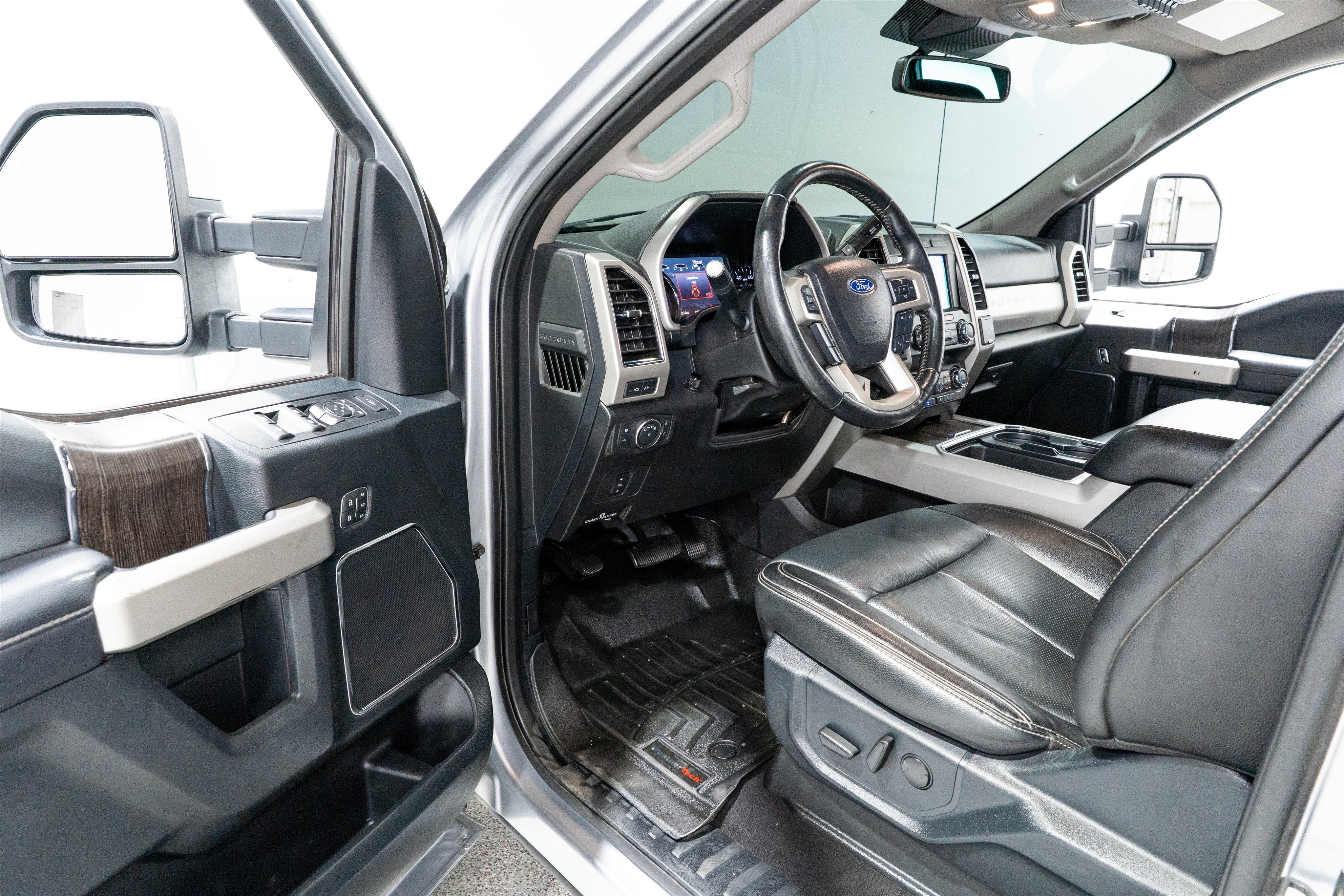 Used 2021 Ford F350 Lariat w/ Lariat Value Package AWD/4WD image 14