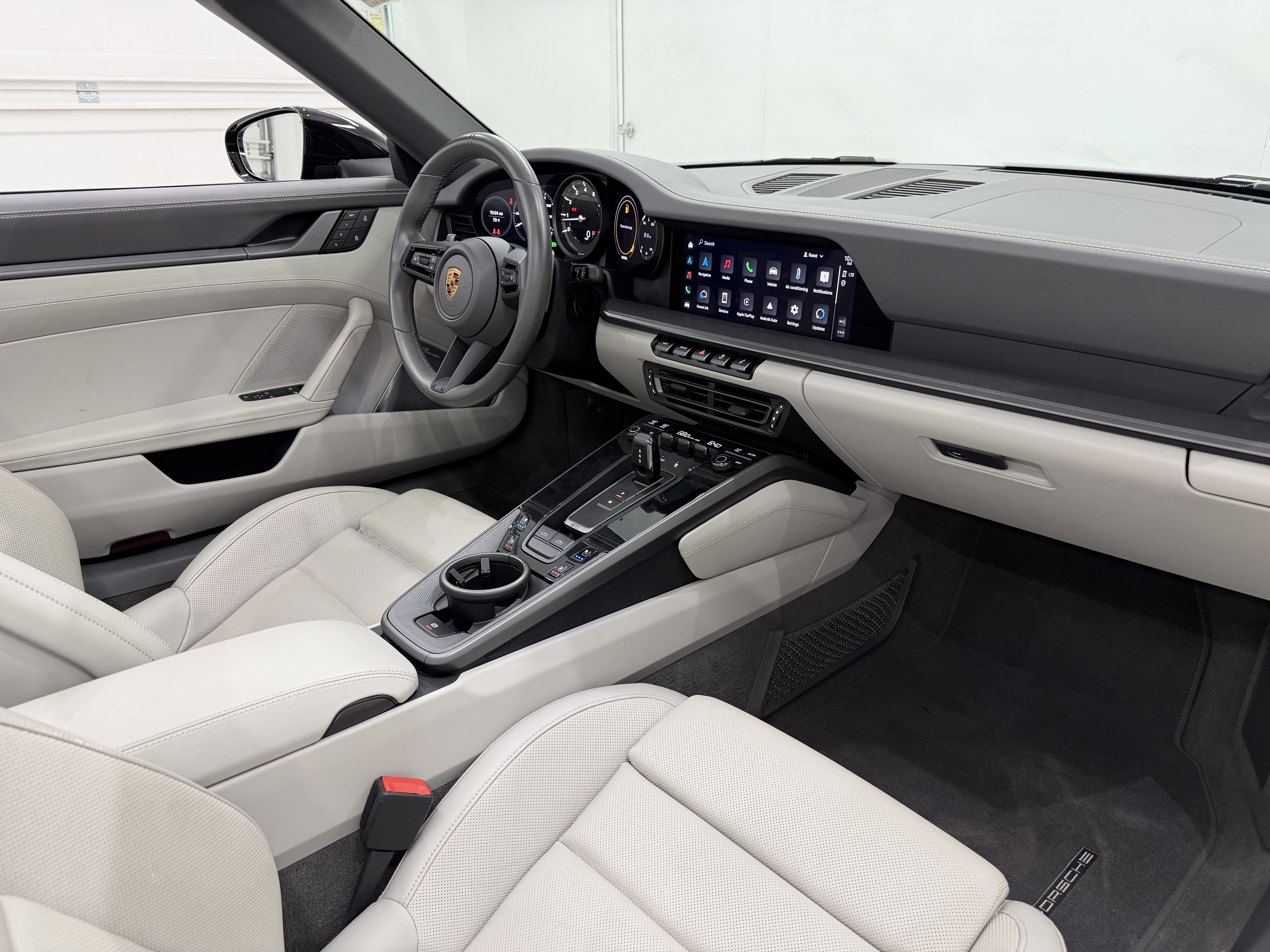 Certified 2022 Porsche 911 Targa 4S image 23