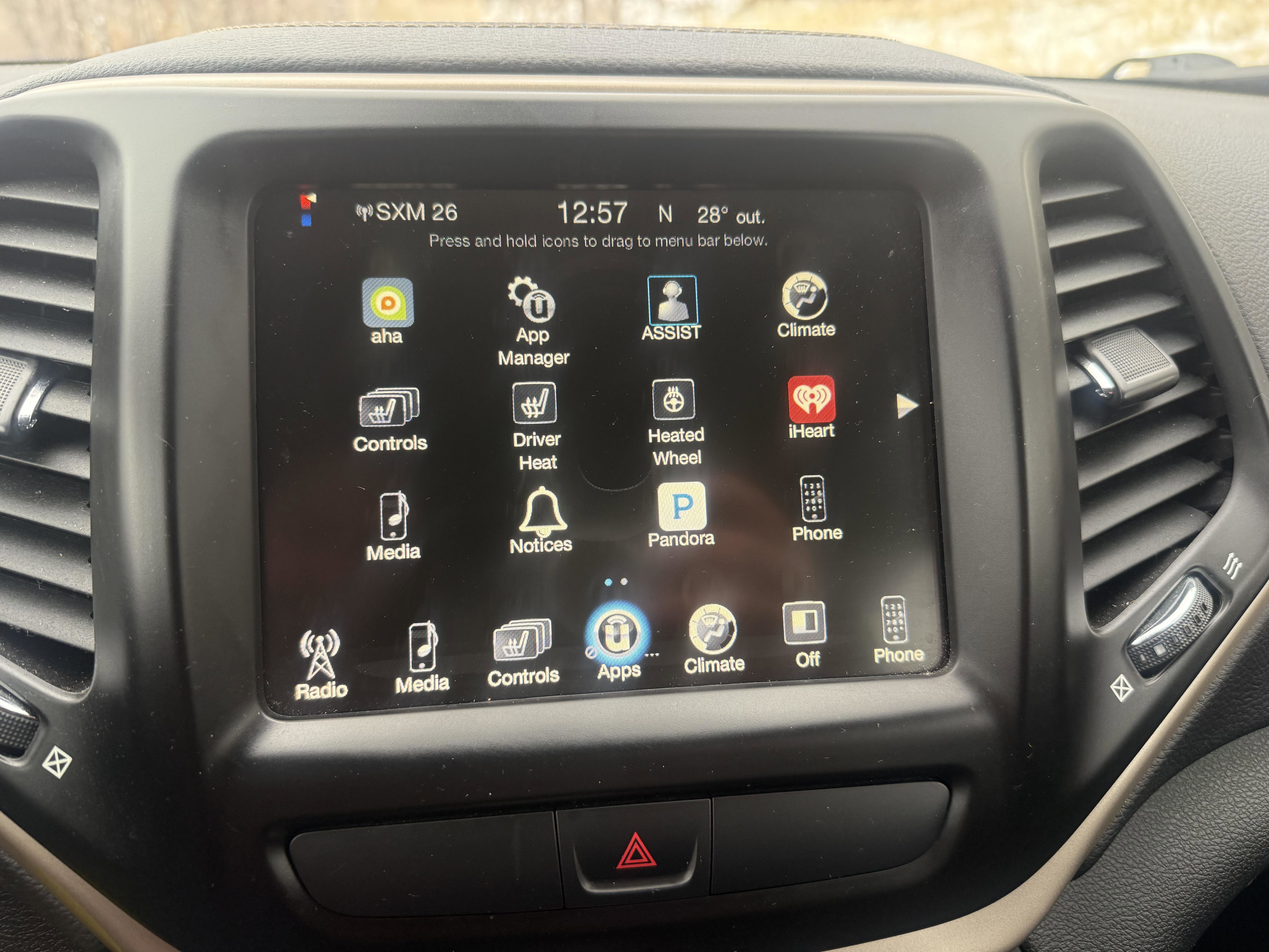 Used 2017 Jeep Cherokee Latitude w/ Cold Weather Group image 23