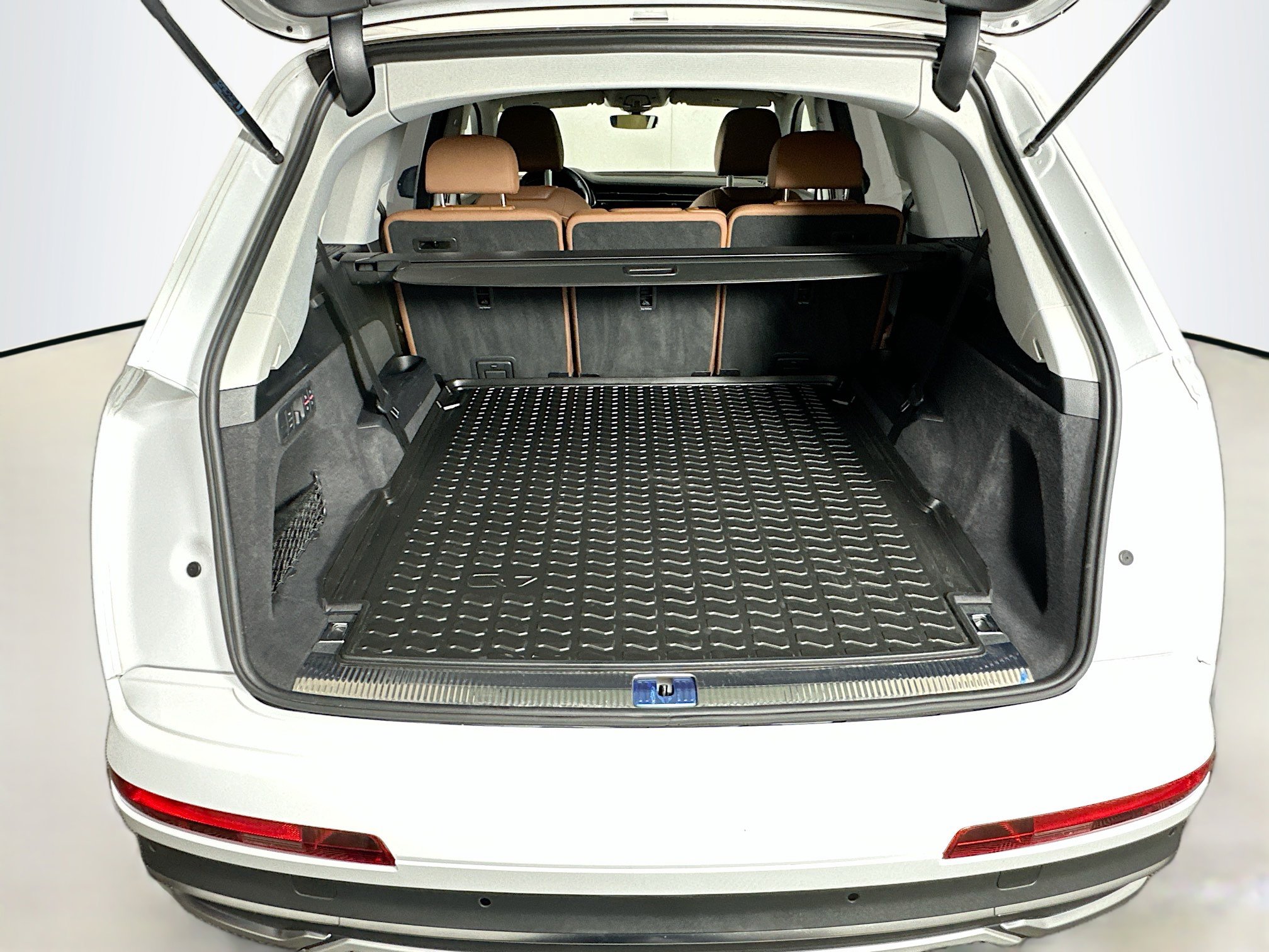 Used 2020 Audi Q7 3.0T Prestige image 28