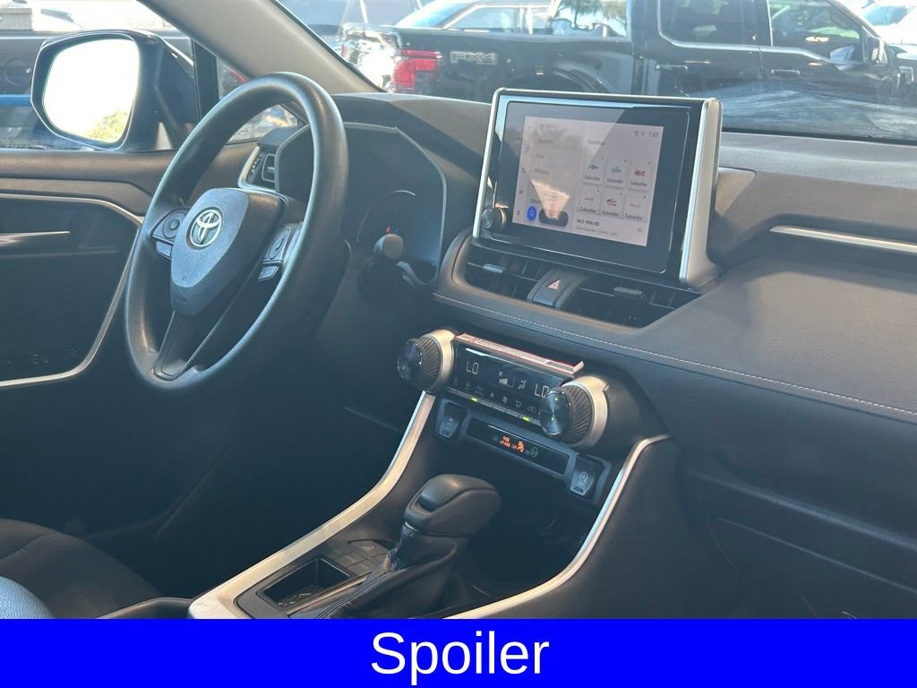 Used 2025 Toyota RAV4 XLE image 25
