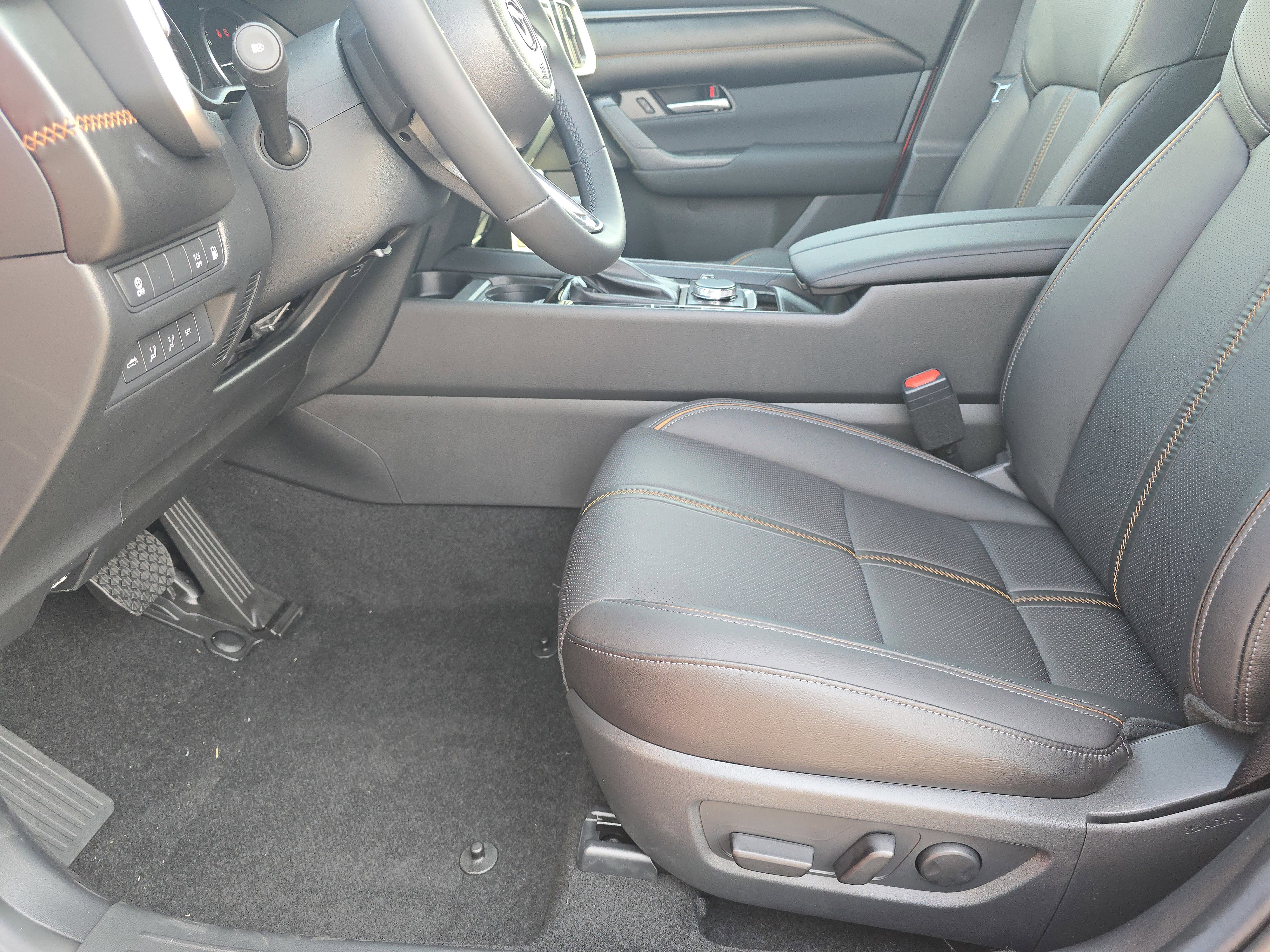 Certified 2025 MAZDA CX-50 AWD 2.5 Hybrid w/ Weather Package image 9