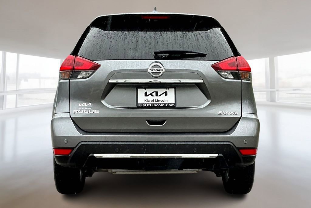 Used 2020 Nissan Rogue SV image 5