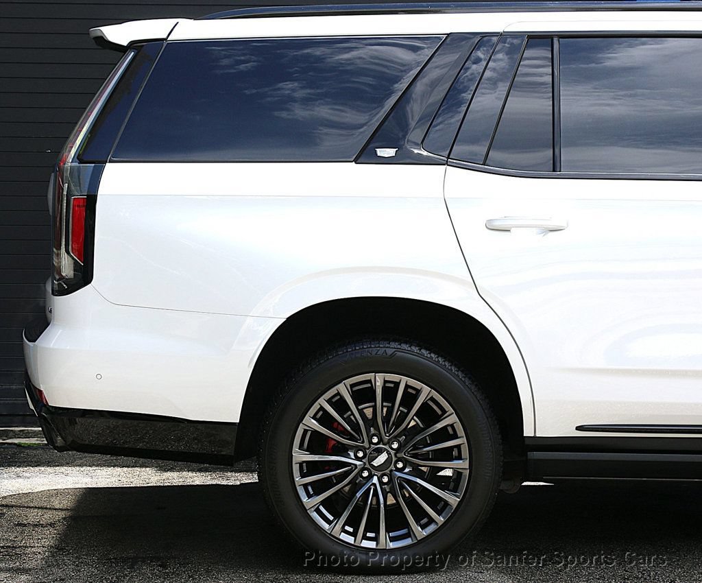 Used 2023 Cadillac Escalade V AWD/4WD image 18