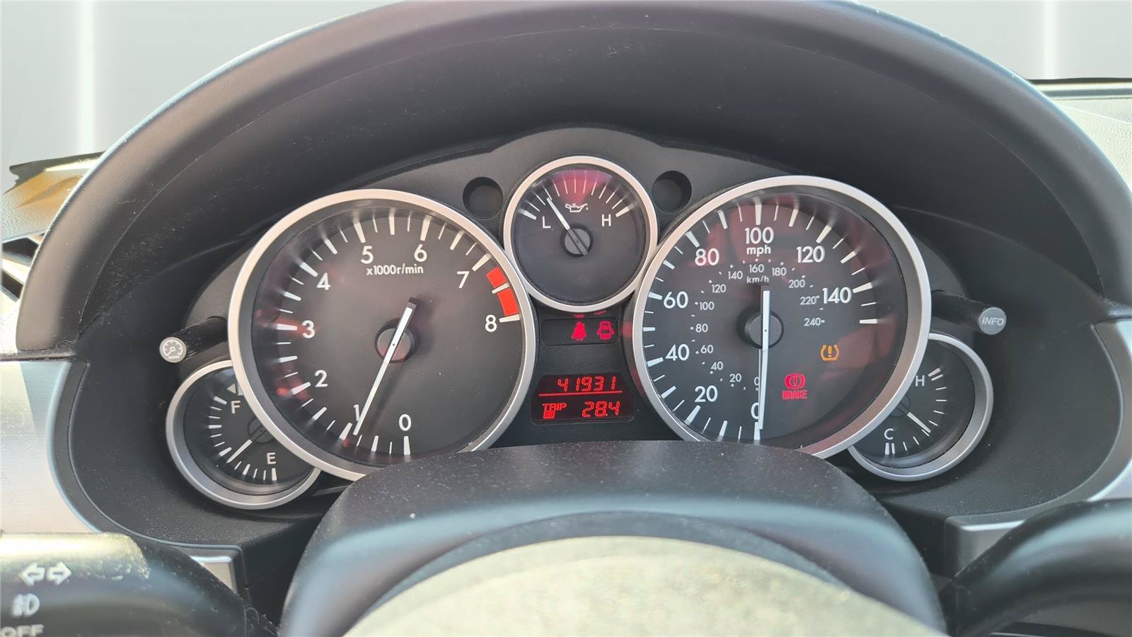 Used 2009 MAZDA MX-5 Miata Grand Touring w/ Premium Pkg RWD image 12
