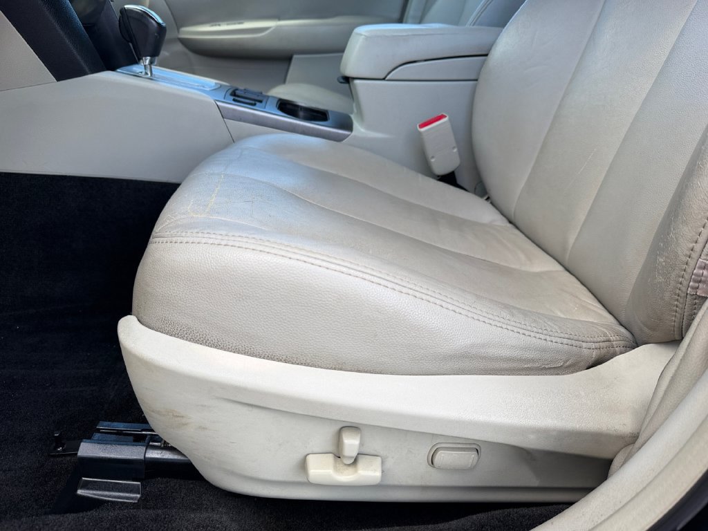 Used 2013 Subaru Outback 2.5i Premium AWD/4WD image 11