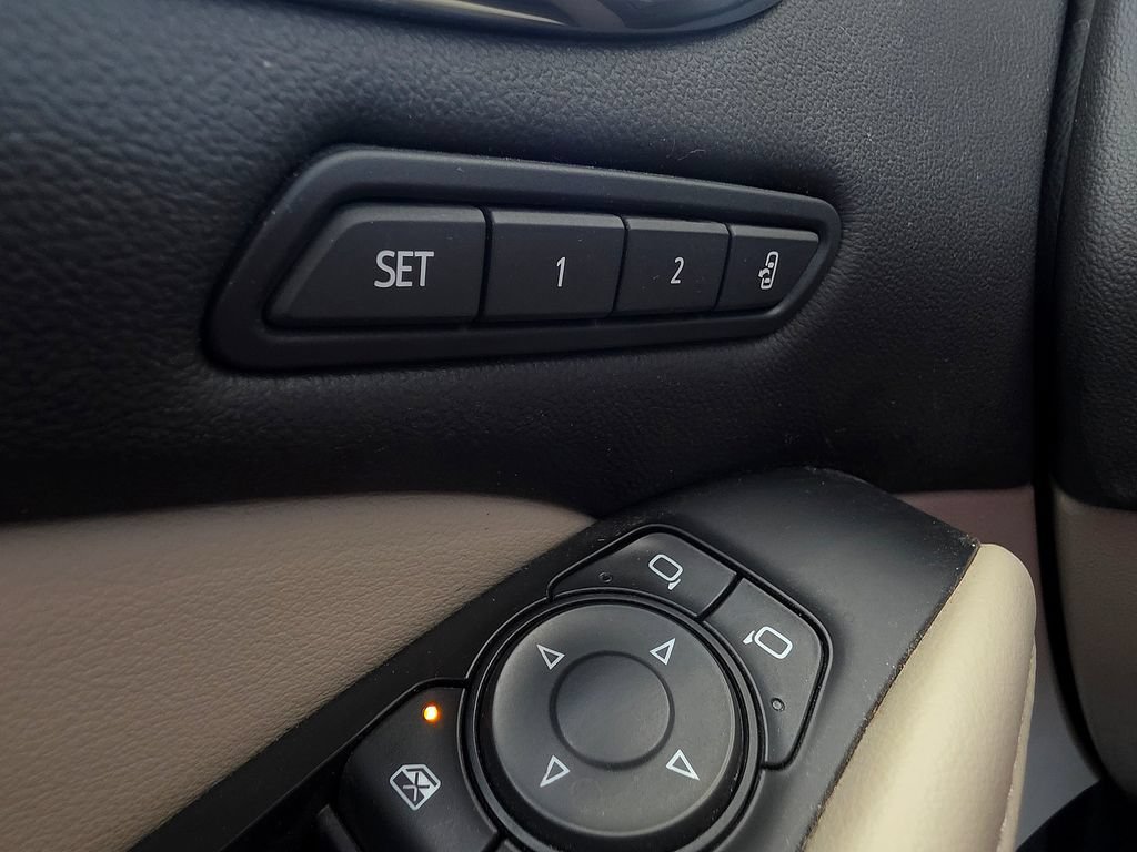 Used 2021 Buick Enclave Premium w/ Surround and Sites Package AWD/4WD image 18