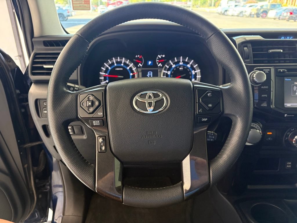 Used 2018 Toyota 4Runner TRD Off-Road AWD/4WD image 3