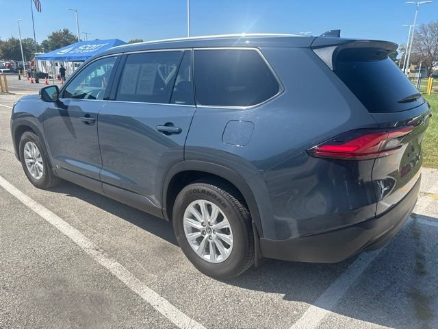 Used 2024 Toyota Grand Highlander AWD image 3