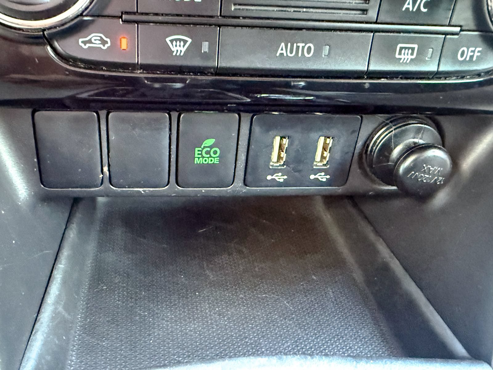 Used 2022 Mitsubishi Eclipse Cross LE AWD/4WD image 33