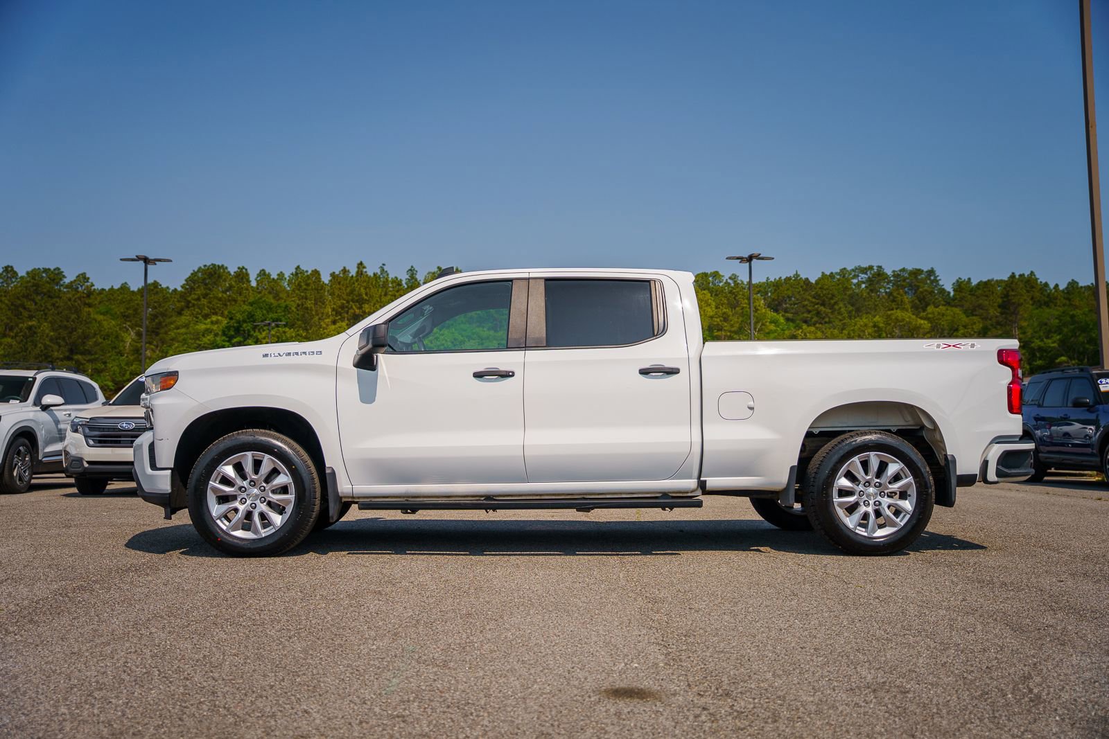 Used 2022 Chevrolet Silverado 1500 Custom AWD/4WD image 4