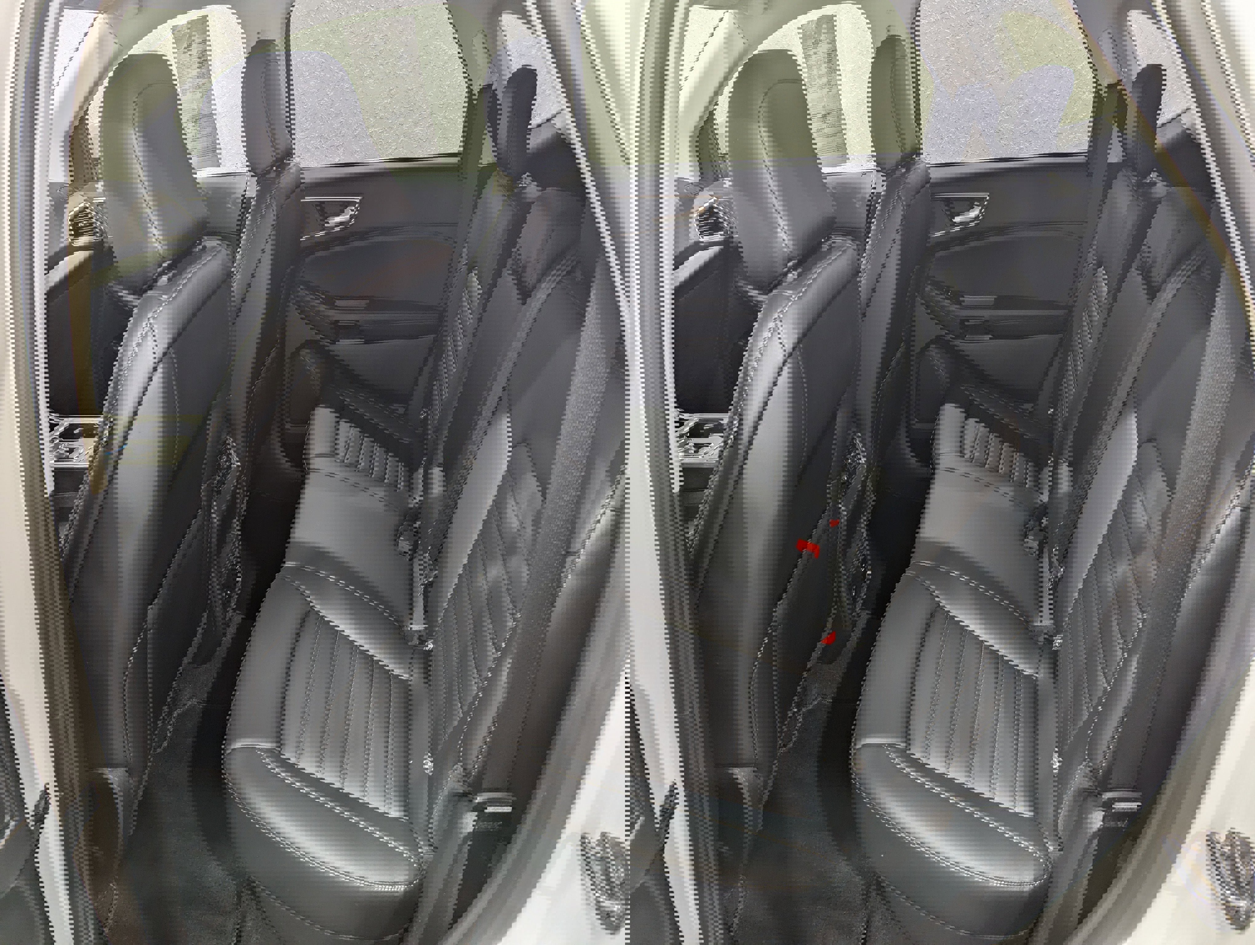 Used 2024 Ford Edge SEL w/ Convenience Package image 11