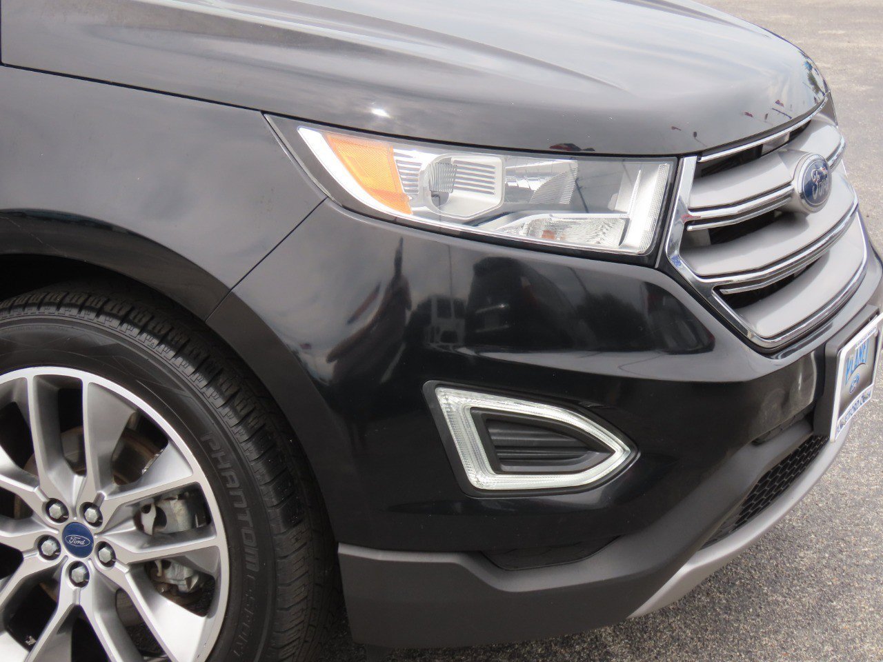 Used 2017 Ford Edge Titanium w/ Technology Package FWD image 6