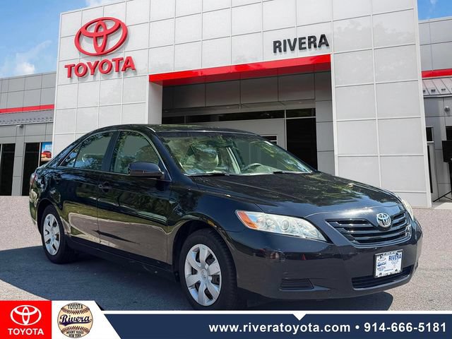 Used 2009 Toyota Camry LE FWD image 2