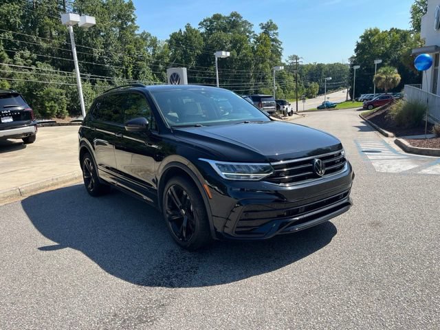 Used 2024 Volkswagen Tiguan SE R-Line