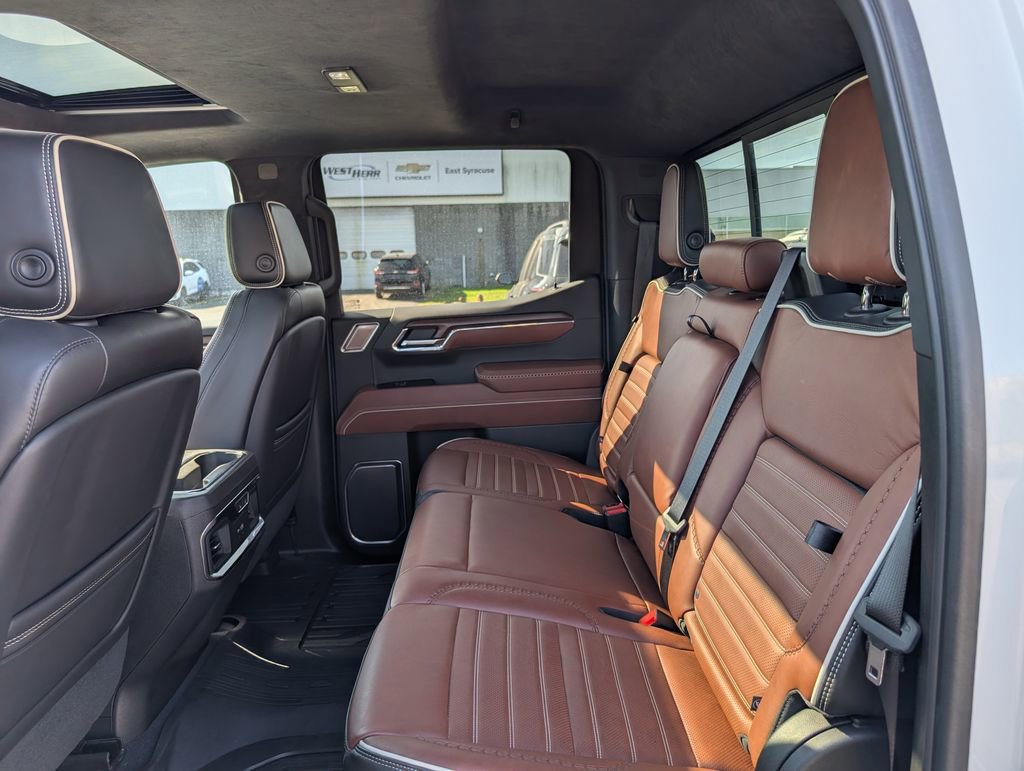 Used 2023 GMC Sierra 1500 Denali Ultimate AWD/4WD image 10