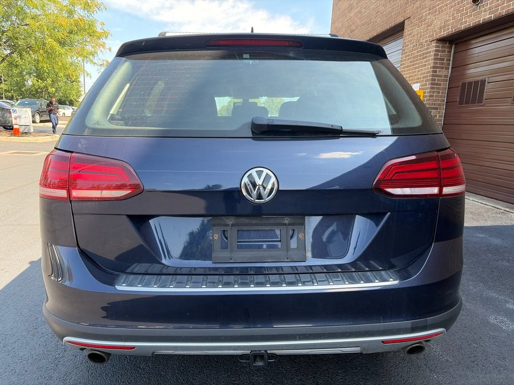 Used 2019 Volkswagen Golf Alltrack S AWD/4WD image 8