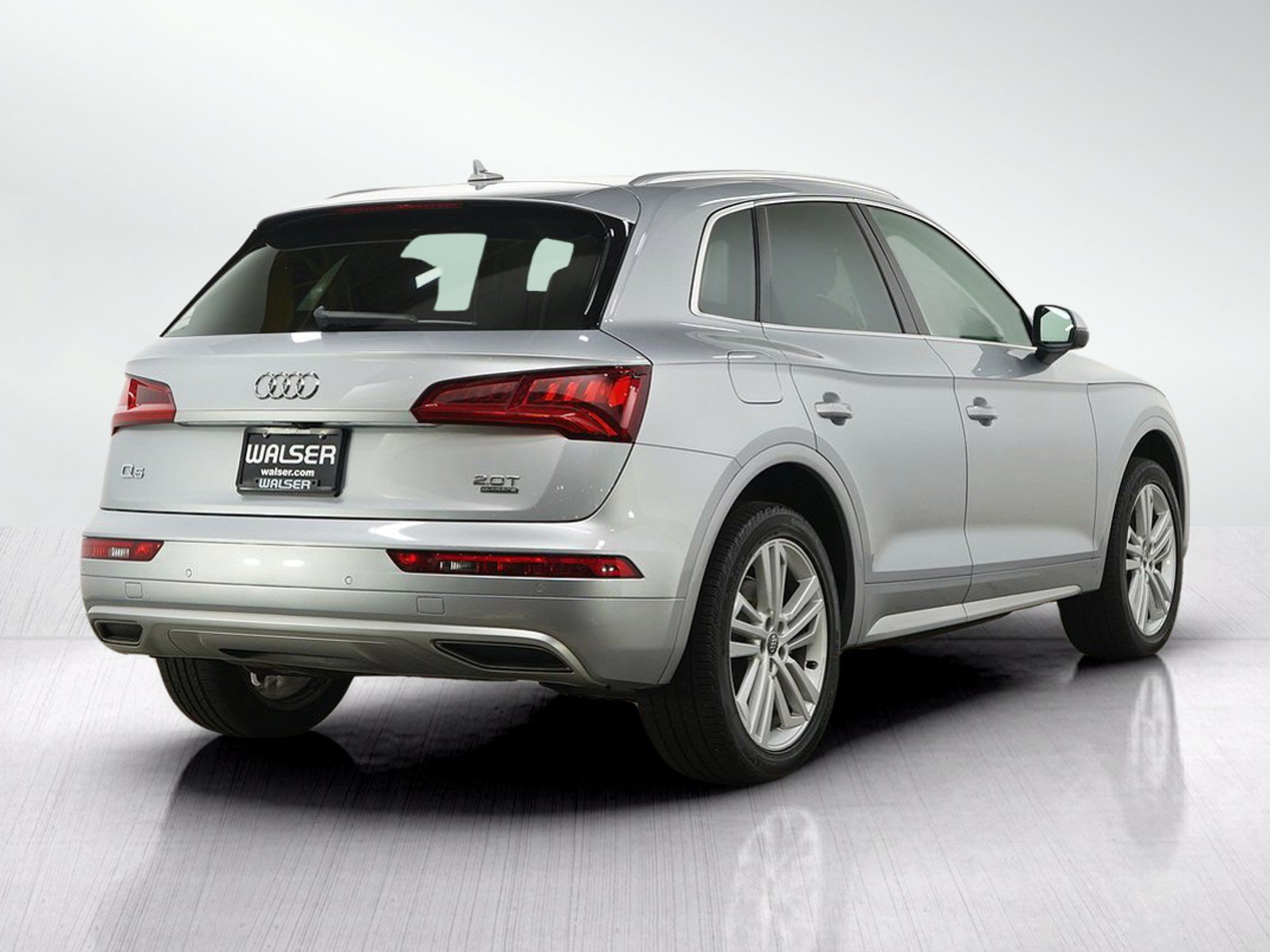 Used 2018 Audi Q5 2.0T Premium Plus w/ Premium Plus Package AWD/4WD image 5