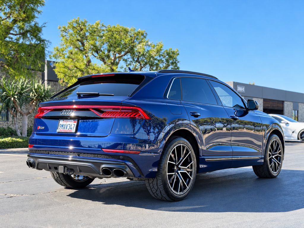 Used 2021 Audi SQ8 Premium Plus w/ SQ8 Black Optic Package AWD/4WD image 4