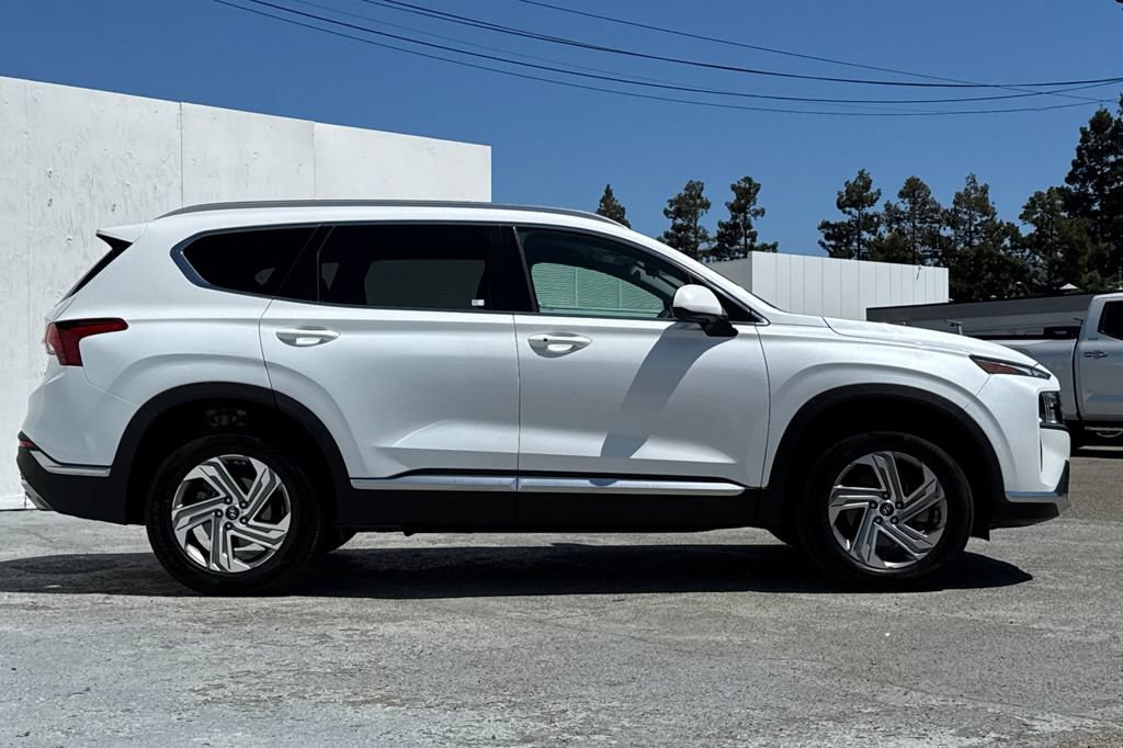 Used 2022 Hyundai Santa Fe SEL w/ Cargo Package AWD/4WD image 2