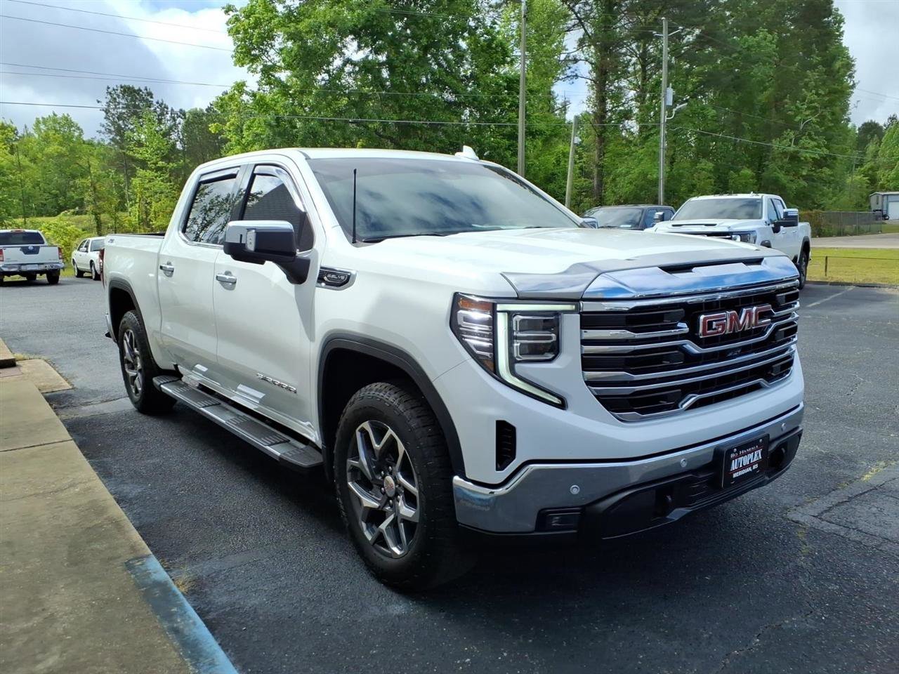 Used 2026 GMC Sierra 1500 SLT w/ SLT Premium Plus Package image 3