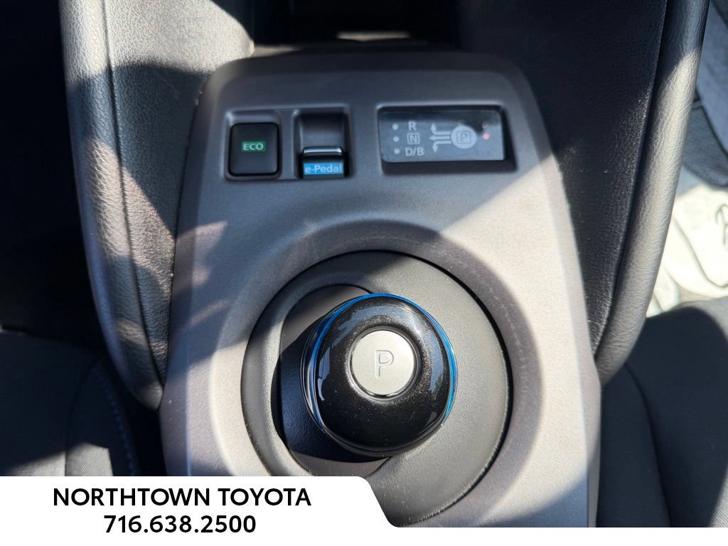 Used 2024 Nissan Leaf S FWD image 23