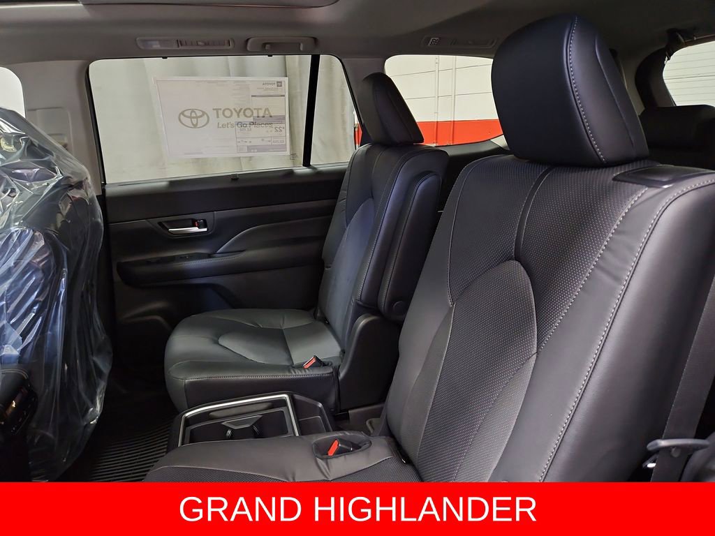 New 2026 Toyota Grand Highlander AWD image 23