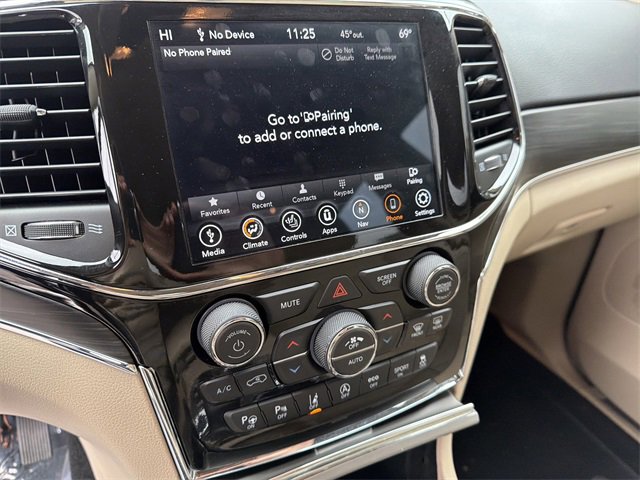 Used 2021 Jeep Grand Cherokee Limited w/ Luxury Group II image 28