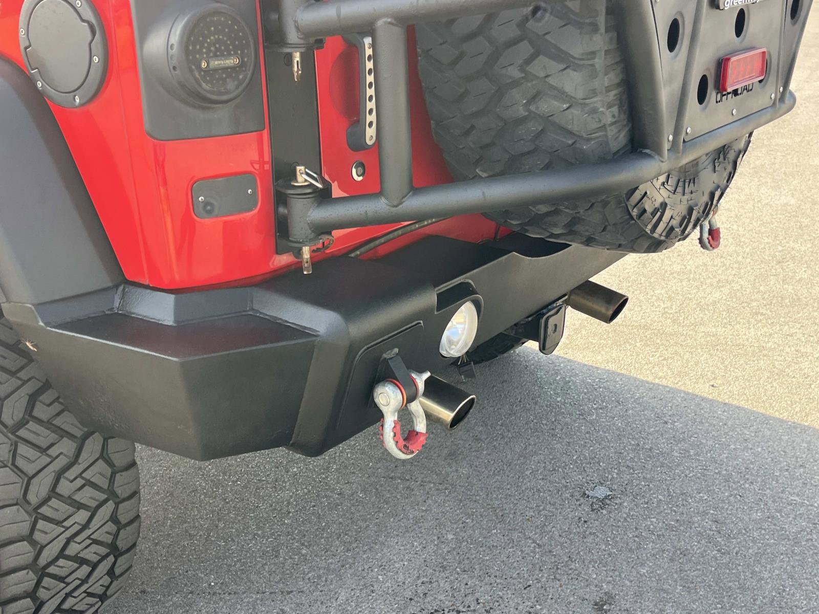 Used 2017 Jeep Wrangler Unlimited Rubicon w/ Cold Weather Group image 9