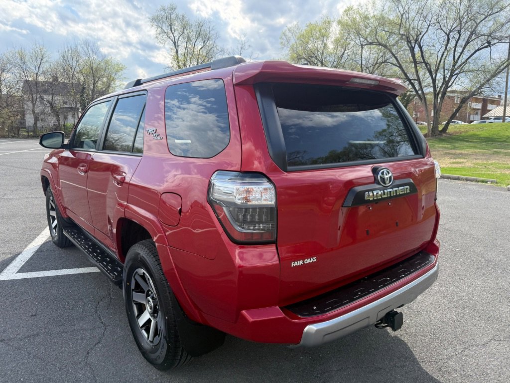 Used 2020 Toyota 4Runner TRD Off-Road Premium AWD/4WD image 7