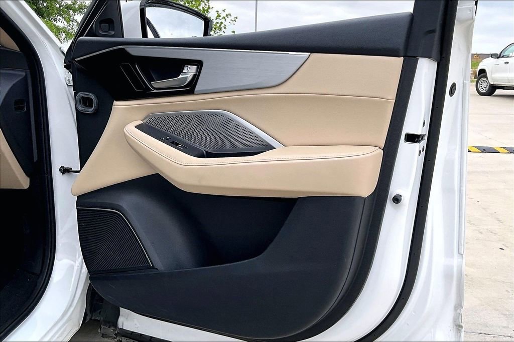 Used 2023 Acura MDX FWD image 22