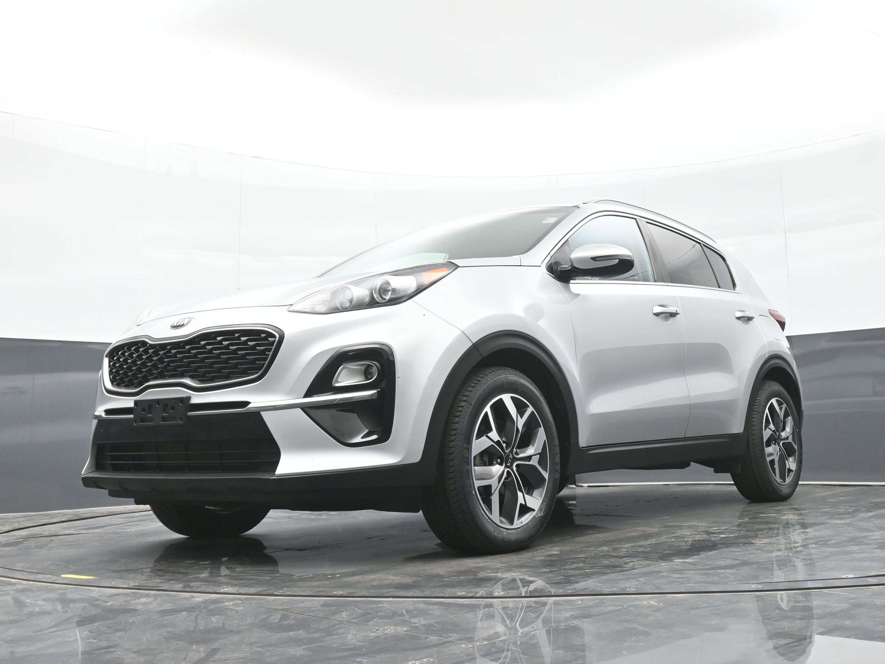 Used 2020 Kia Sportage EX FWD image 43