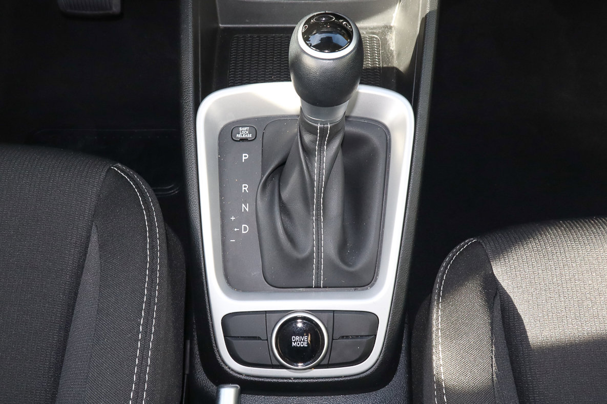 Used 2025 Hyundai Venue SEL image 20