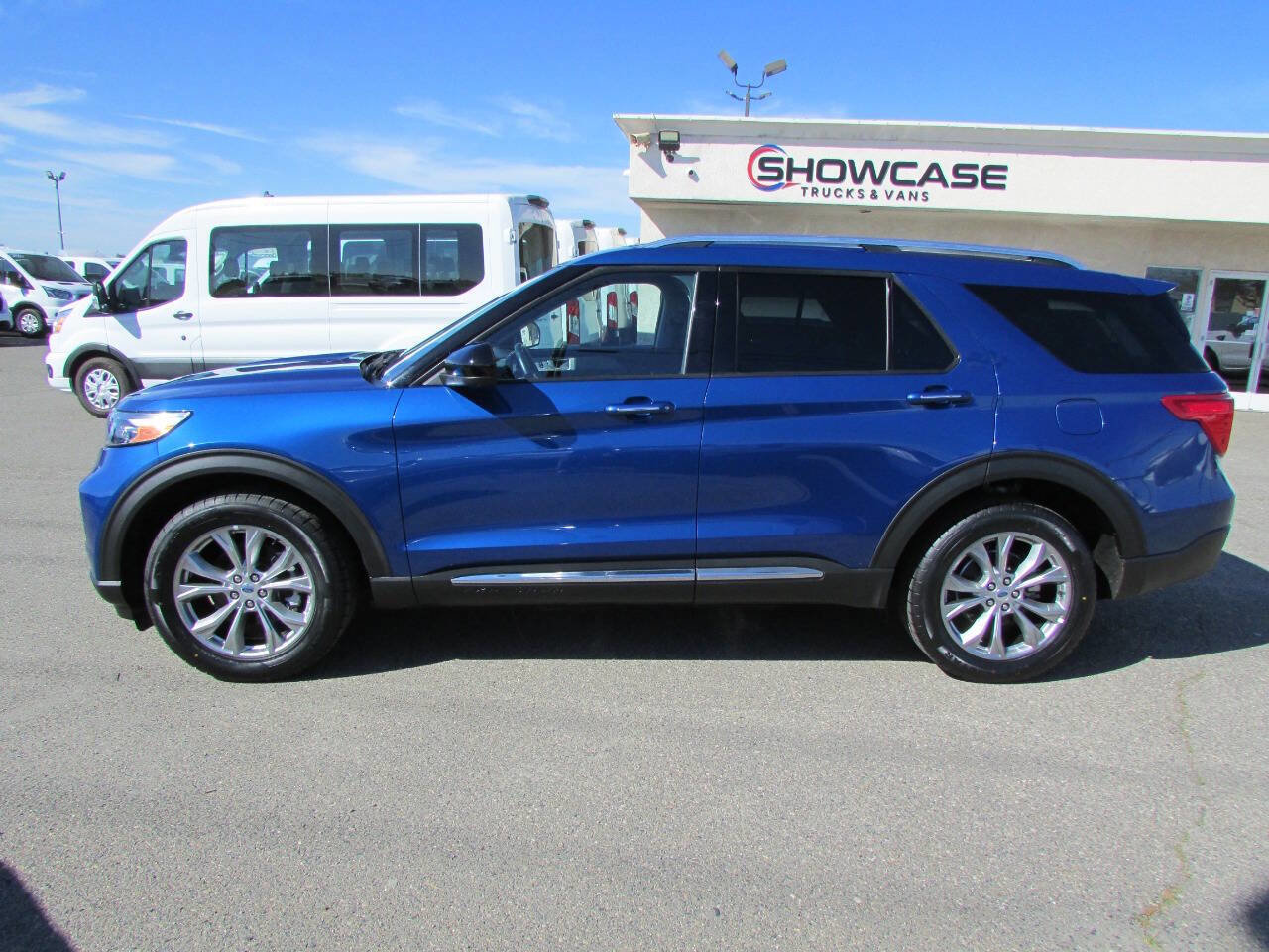 Used 2023 Ford Explorer Limited image 10
