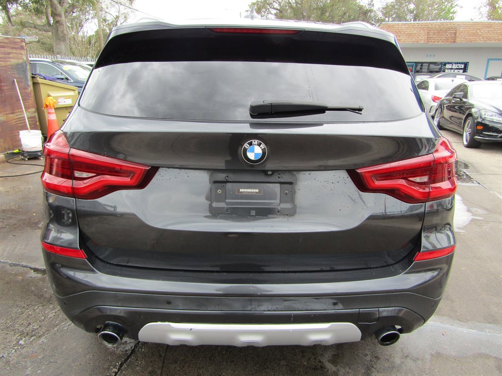 Used 2018 BMW X3 xDrive30i w/ Premium Package image 3
