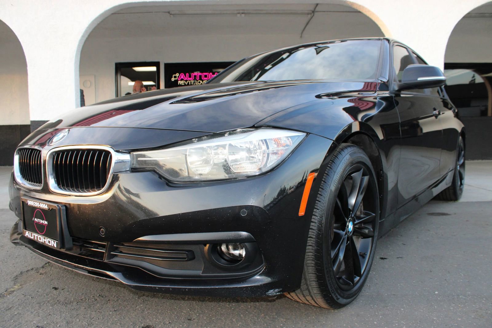 Used 2016 BMW 320i Sedan RWD image 24