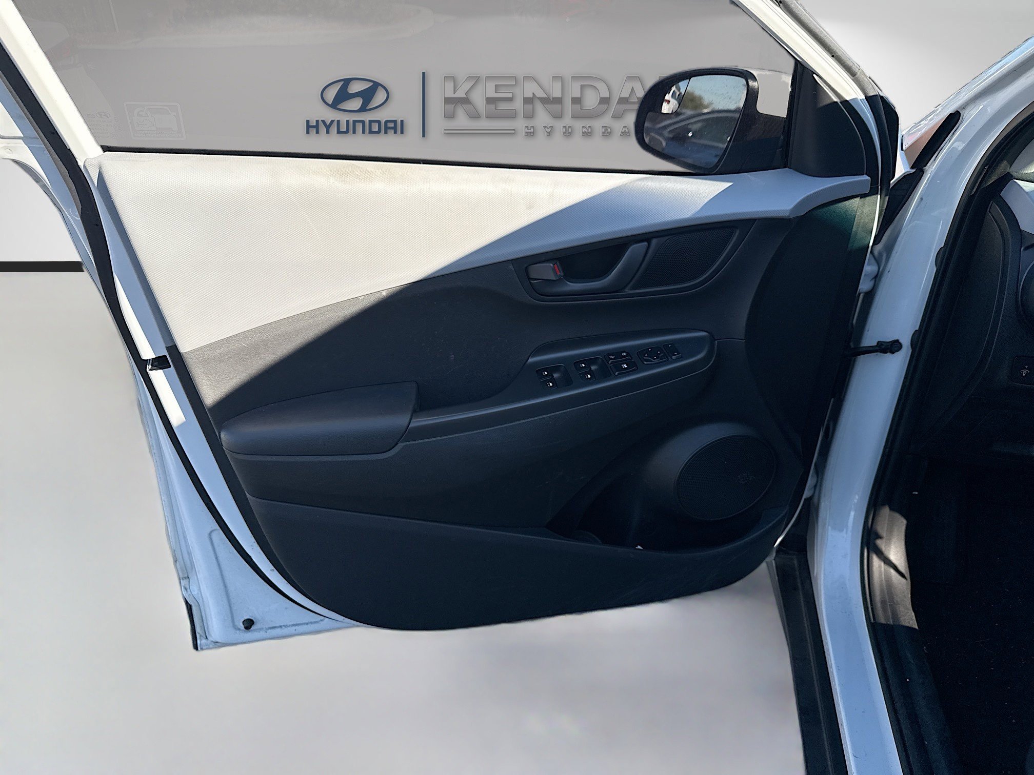 Used 2019 Hyundai Kona SE image 17