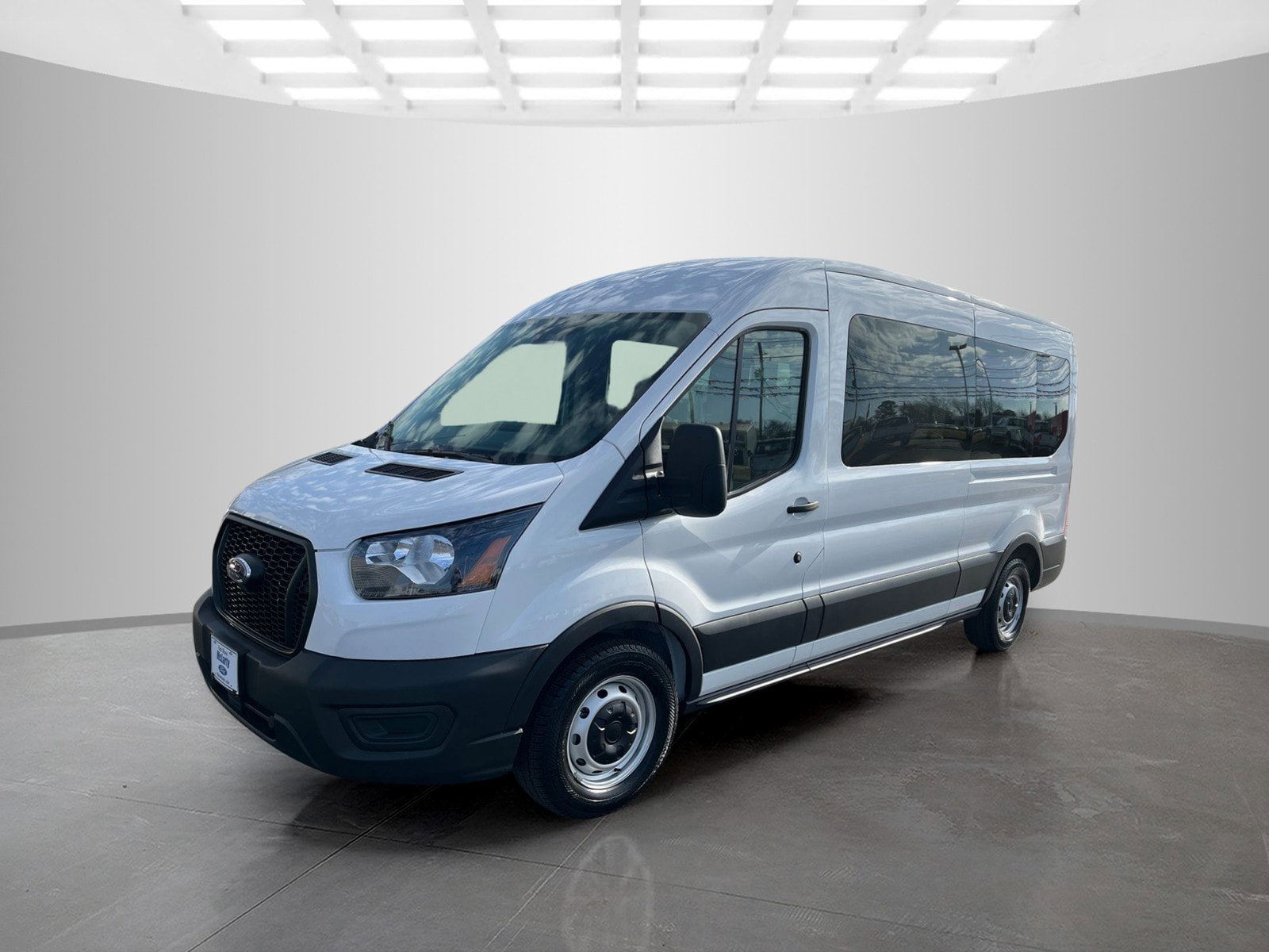 Used 2025 Ford Transit 350 XL image 8