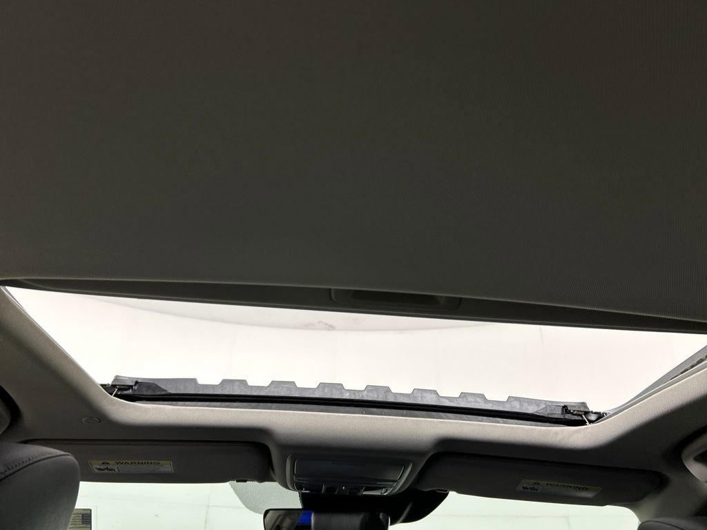 Used 2022 Honda Accord EX-L image 6