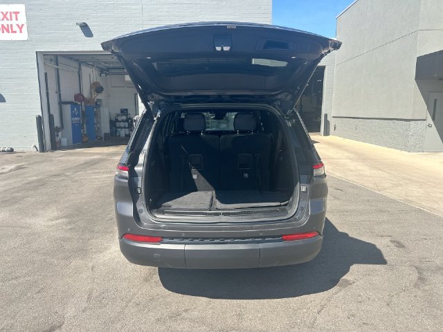 Certified 2023 Jeep Grand Cherokee L Laredo AWD/4WD image 26