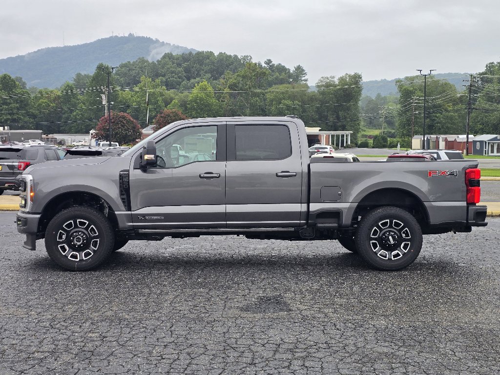 New 2025 Ford F250 Platinum image 18