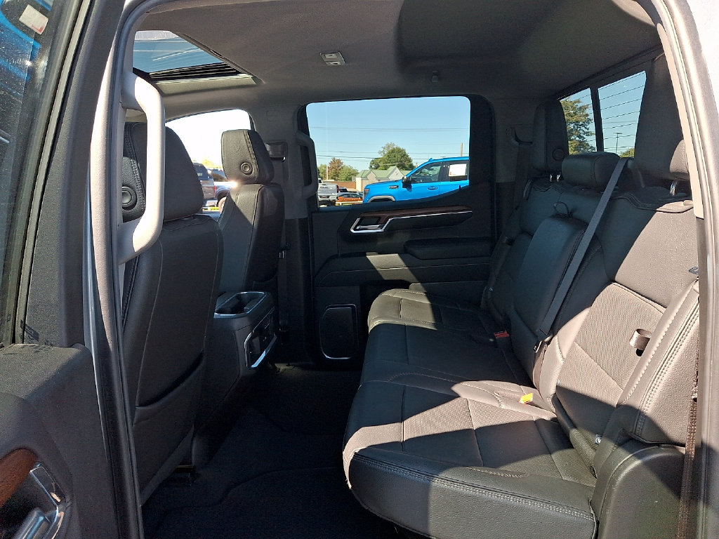 Used 2023 GMC Sierra 1500 Denali AWD/4WD image 10