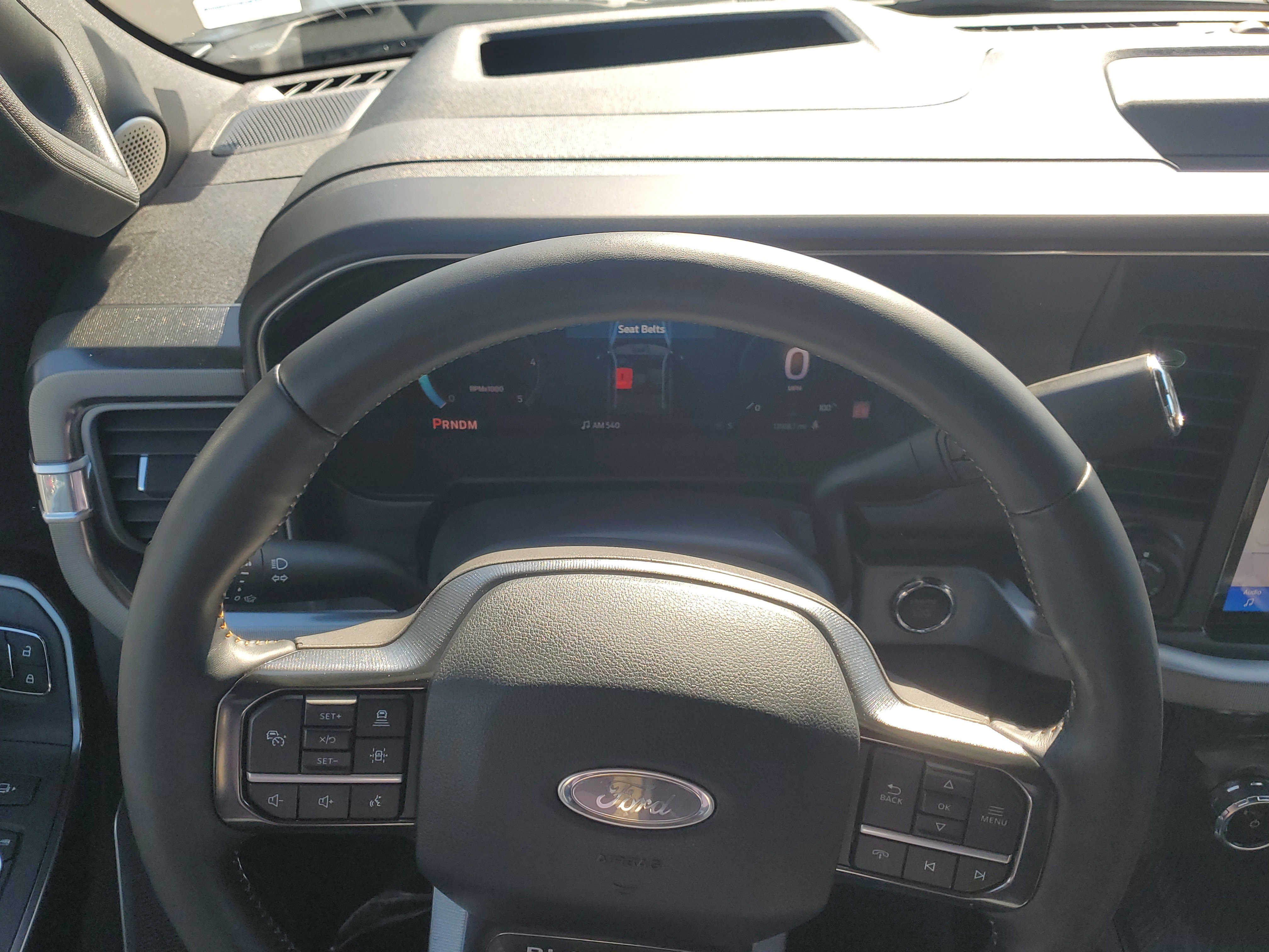 Used 2024 Ford F250 Platinum image 23