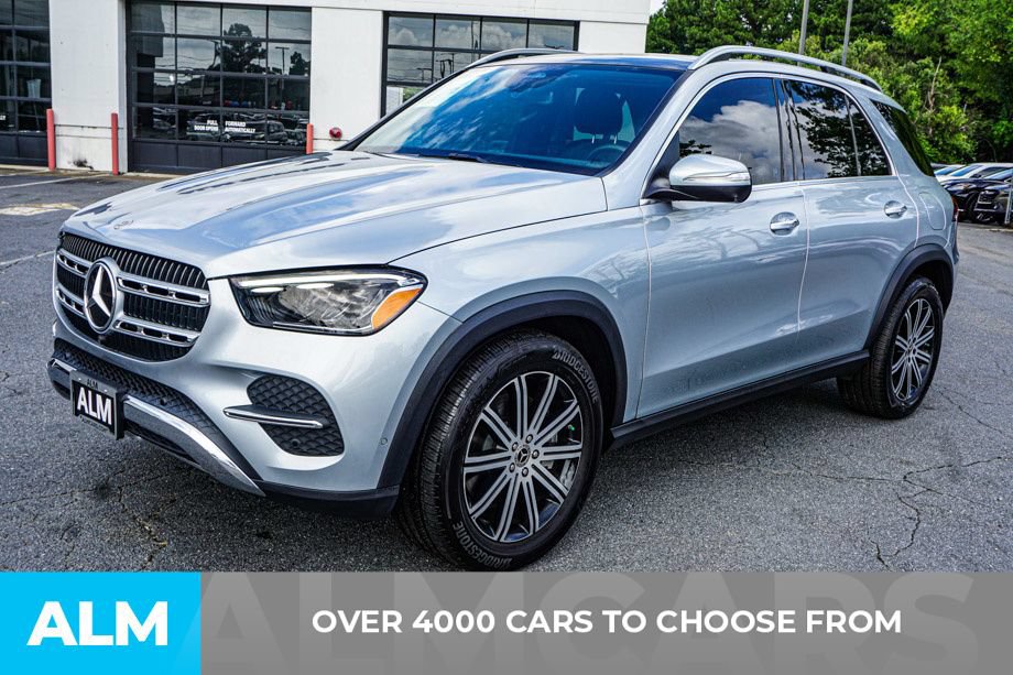 Used 2025 Mercedes-Benz GLE 450e 4MATIC image 2