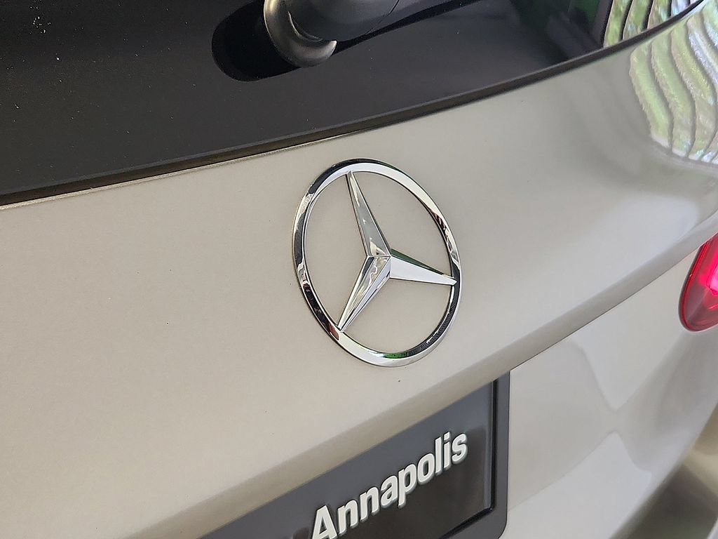 Used 2021 Mercedes-Benz GLC 300 4MATIC w/ Exterior Lighting Package image 30