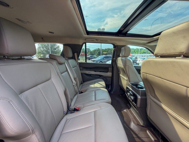 Used 2019 Ford Expedition XLT w/ Equipment Group 201A RWD image 22